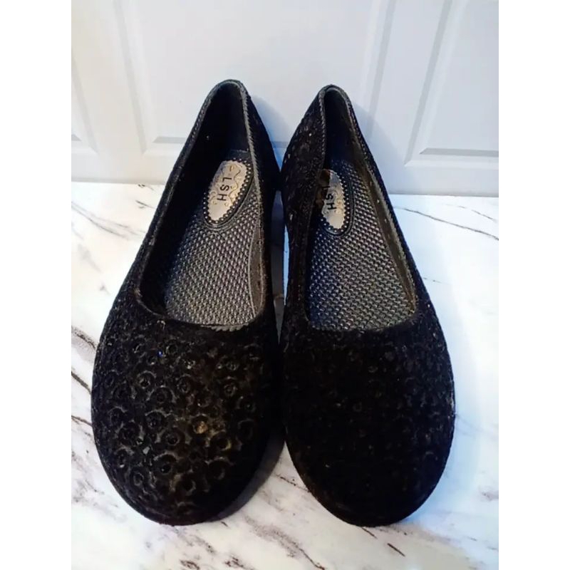 Sandal Sepatu Bludru Hitam Wanita Size 37 Preloved