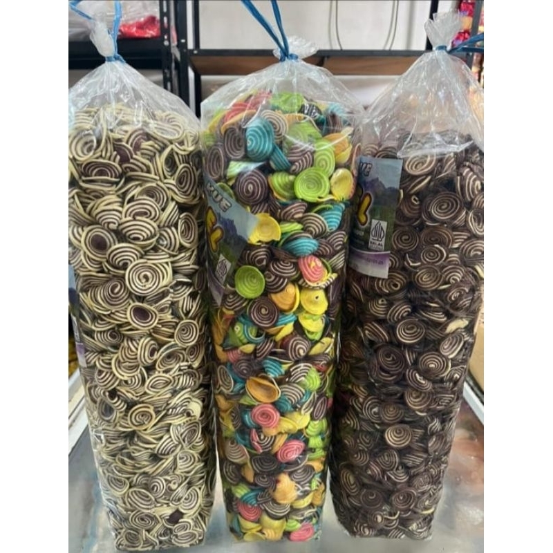 

Kuping Gajah Kemasan 1 bal 1.6 kg