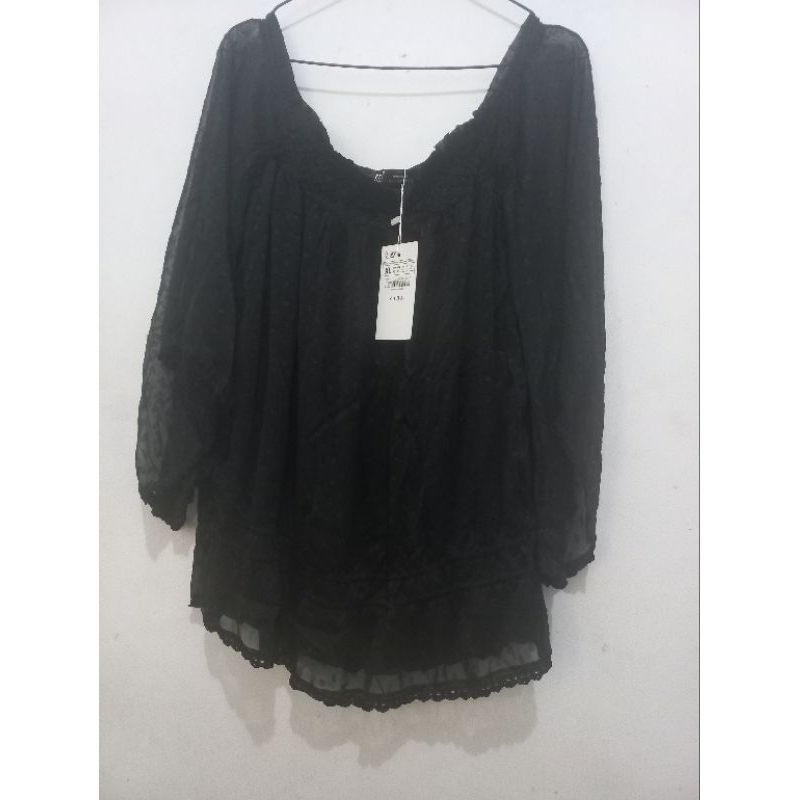 "Zara Blouse Hitam Oversize"