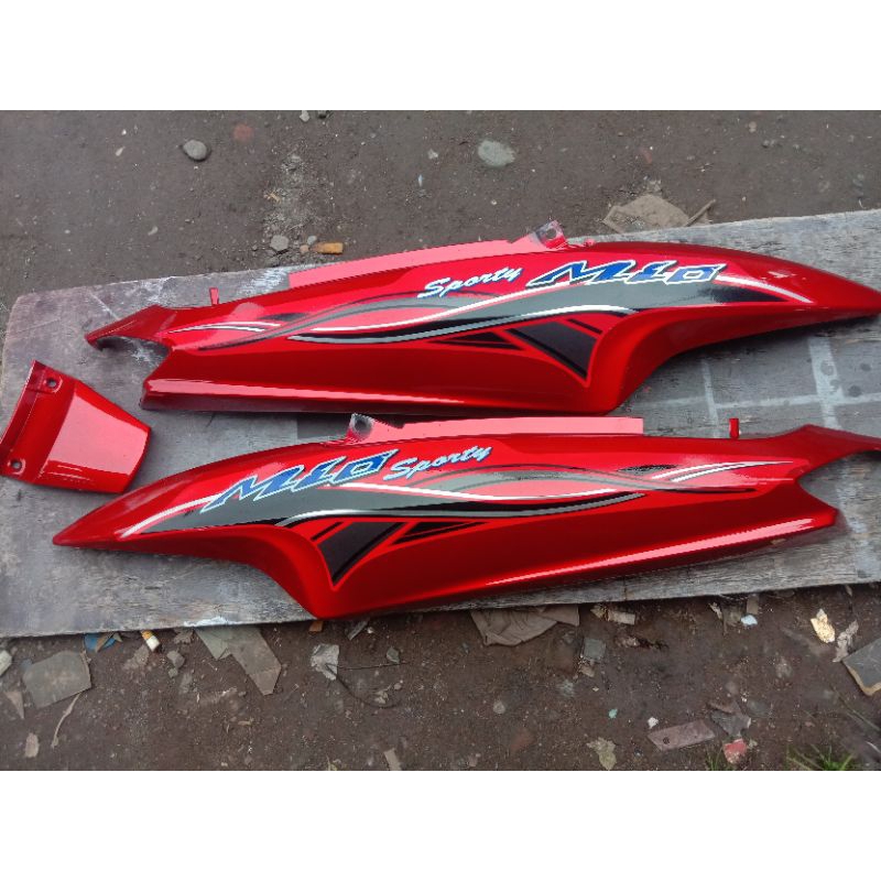Cover bodi body motor Yamaha Mio sporty Mio lama merah maron plus striping