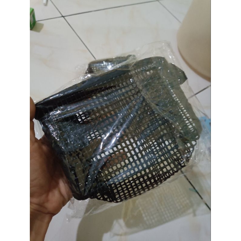 Pouch kosmetik Maybelline