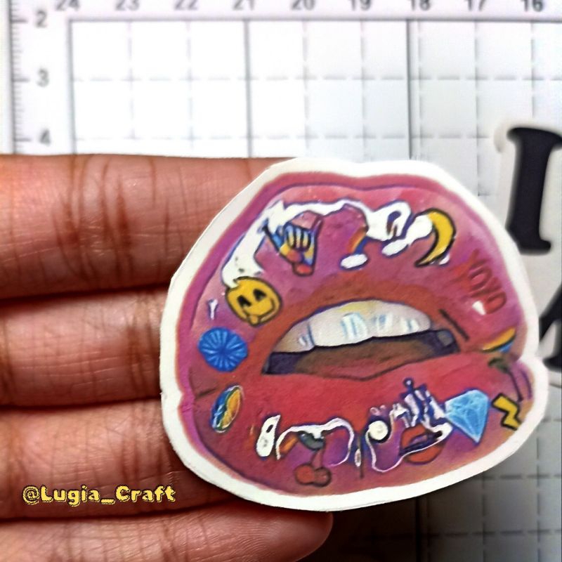 

Sticker Lips Bibir aesthetic 4x6cm, sticker murah