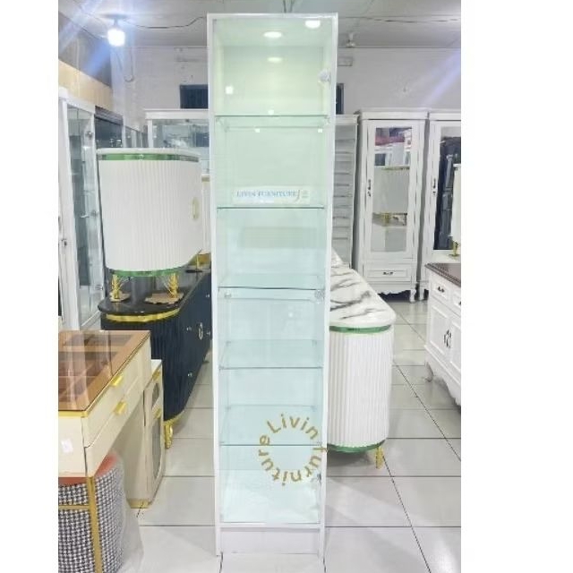 lemari pajangan kaca minimalis