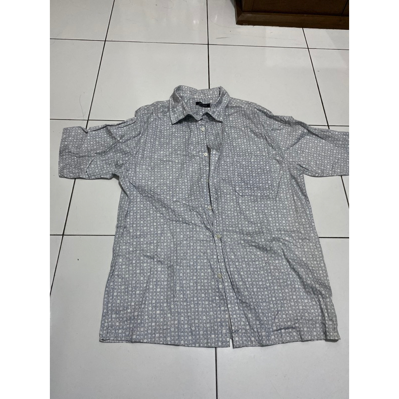 kemeja pria biru muda