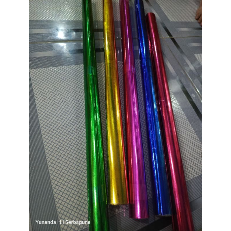 

( 1 IKET ISI 10 ) KERTAS KADO EMAS/BUNGKUS KADO