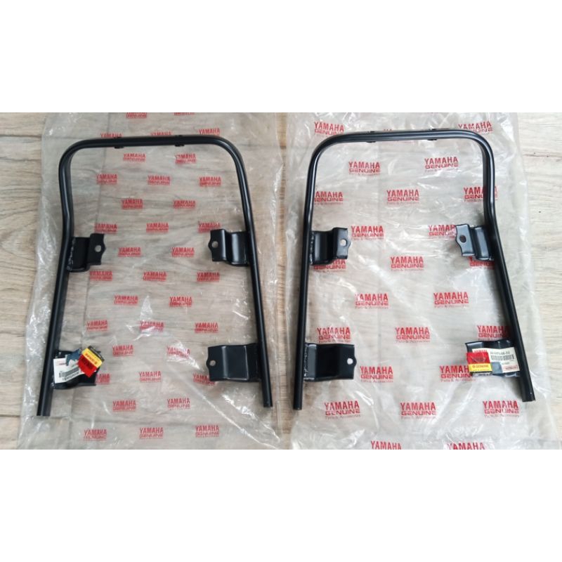 Yamaha Alfa champ Alfa behel Alfa behel belakang Yamaha Alfa behel belakang Alfa hitam