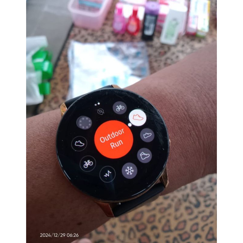 Smartwatch Jam Olahraga Samsung Galaxy Watch Active 2 GPS Strava