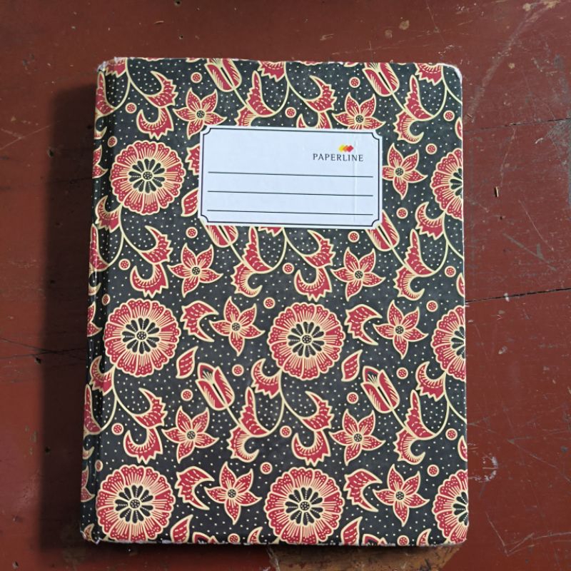 

Paperline Buku Tulis Motif Batik