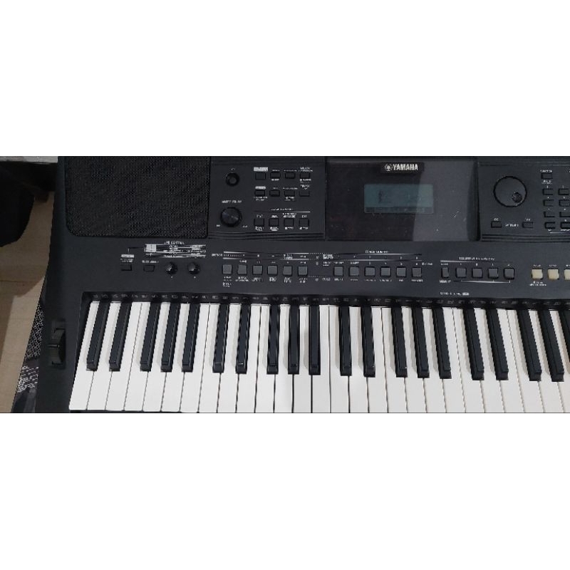Yamaha PSR E463