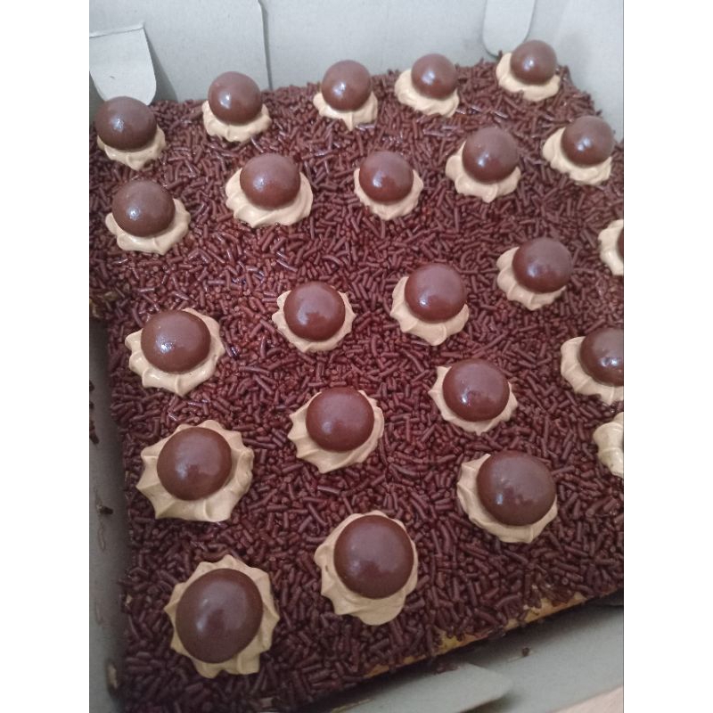 

Cake Jadul Chocoballs