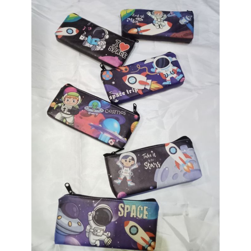 

POUCH TEMPAT PENSIL ANAK KARAKTER ASTRONOT LUCU