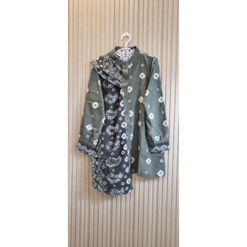 Blouse Jumputan Asimetris Motif Tabur Keong