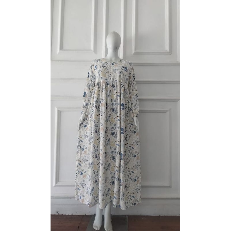 Gamis Naisa motif bunga