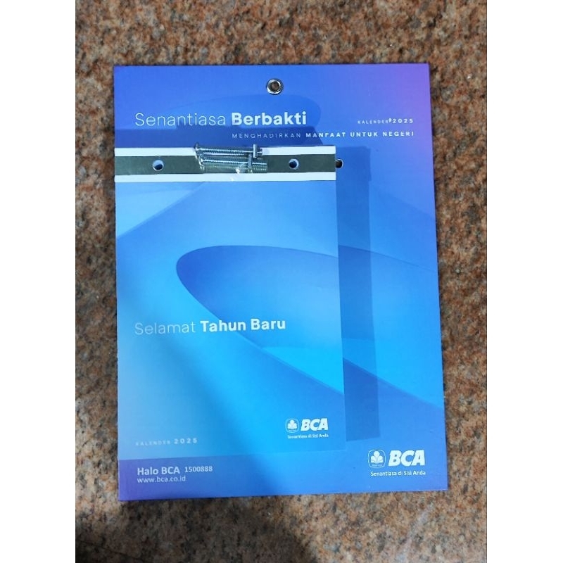 

BCA Kalender Sobek/Harian 2025 Nasabah Prioritas.