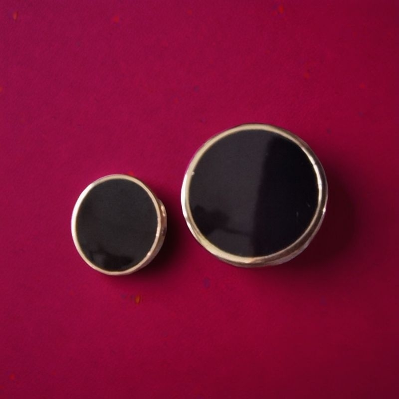 Kancing besi emas baju fashion premium