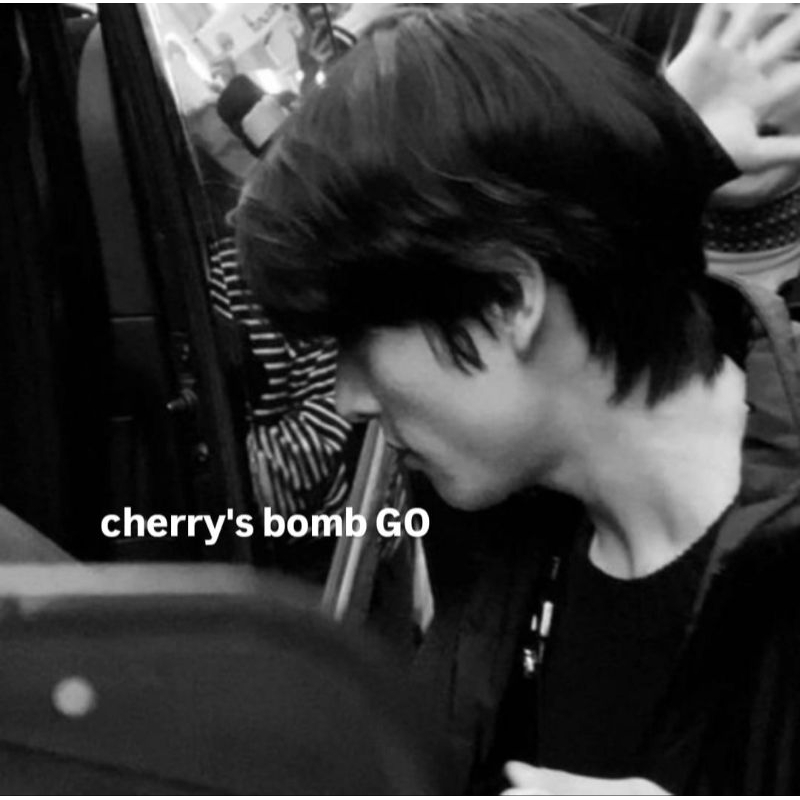 

packing cherry's bomb go "read desk