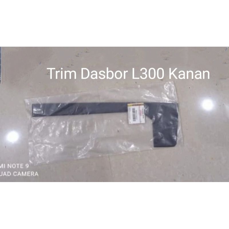 Trim dasbor kanan ORI Mitsubishi L300, Triplek meja dashboard