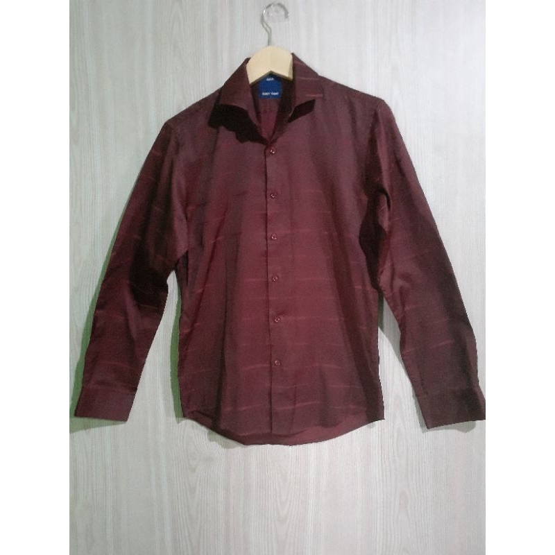 Kemeja Formal Slim Fit Merah Maroon Stanley Adams