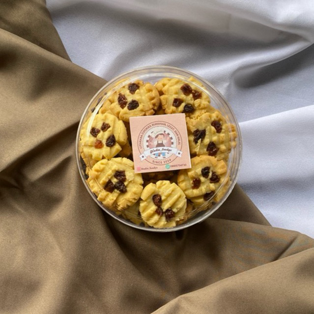 

NADIA FOODYS- KUE KISMIS Kue kering lebaran