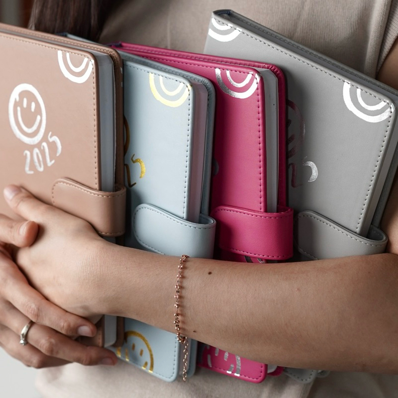 

PLANNER Journal Book 2025 Leather Magnet