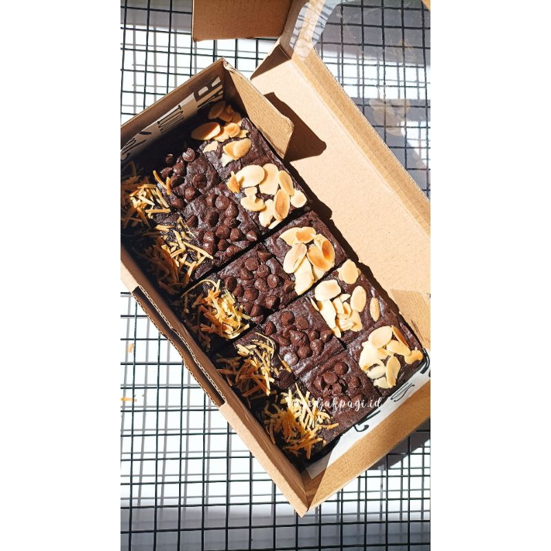 

FUDGY BROWNIES | BROWNIES PANGGANG
