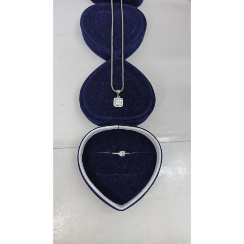 kalung italy kaca + liontin kotak kecil permata