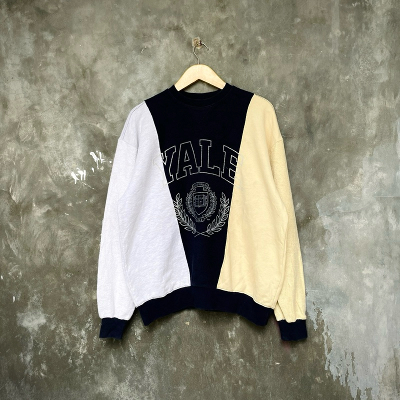 Birthdaysuit x Yale University Split Sweatshirt