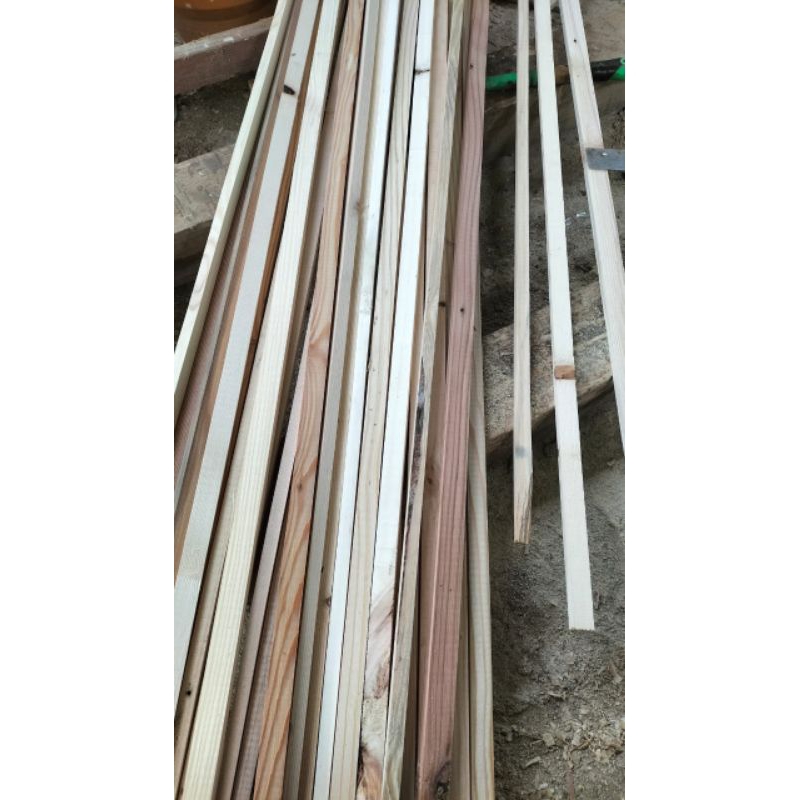 KAYU LIS
