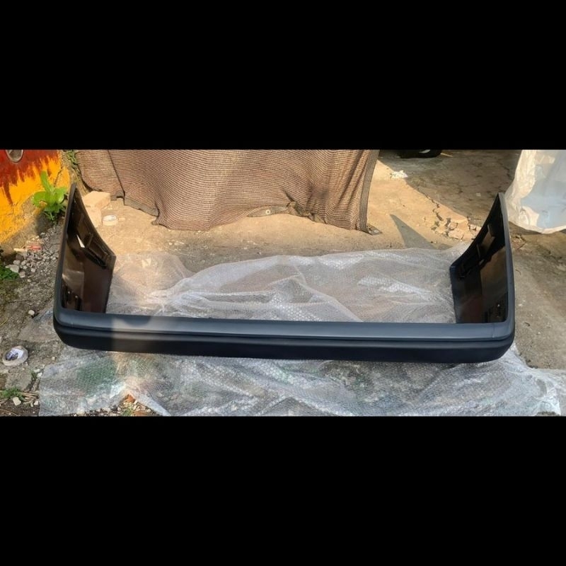 Bumper Belakang Mercedes Benz W124 Lis Becak, New Taiwan