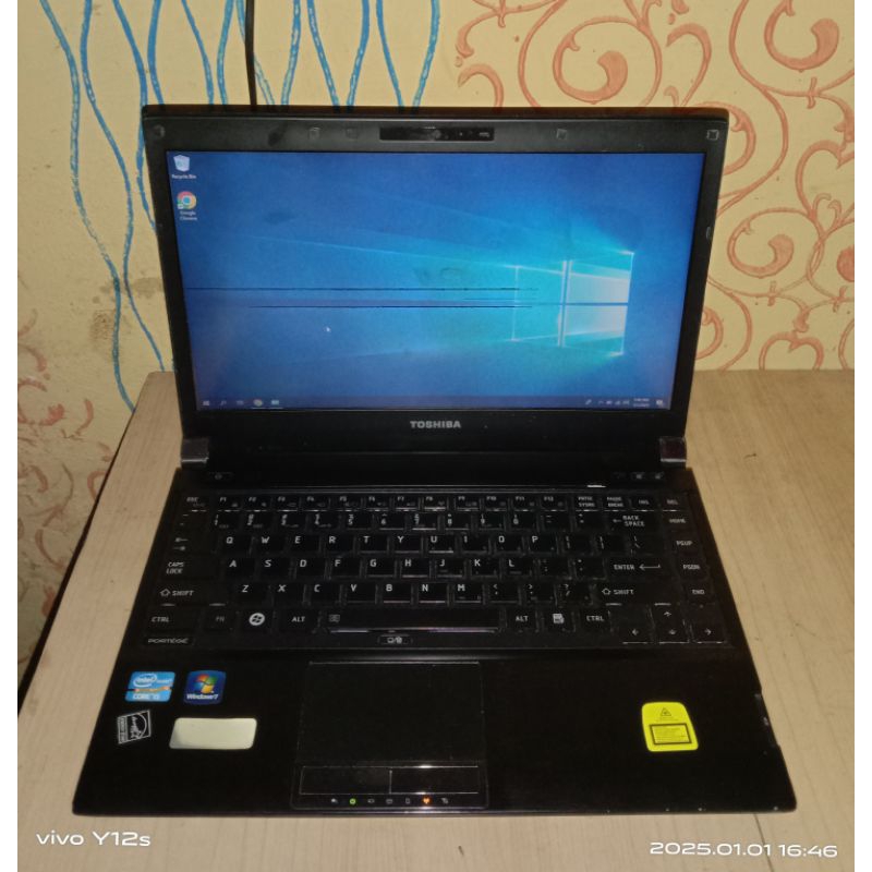 Laptop Toshiba PORTEGE R835-P94 Core i5 gan 2 Ram 4gb Hardisk 1 Tb Minus