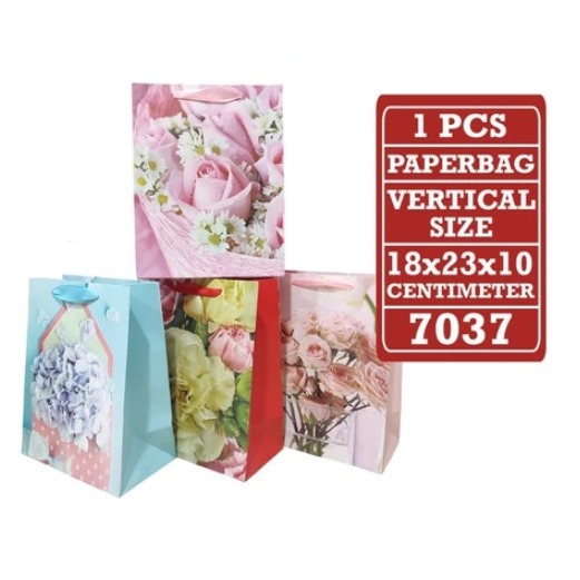 

Matrs - Paperbag Vertical Size 18x23x10 Cm / Kado Souvenir Packaging / Gift Bags No.7037