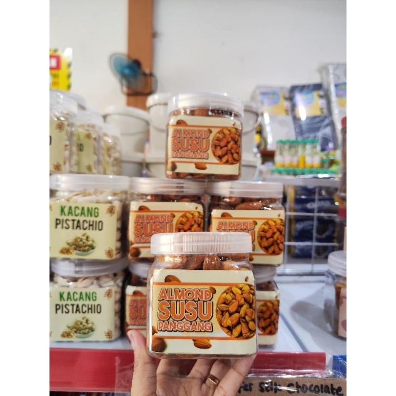 

ALMOND / PISTACHIO / KISMIS / COKLAT