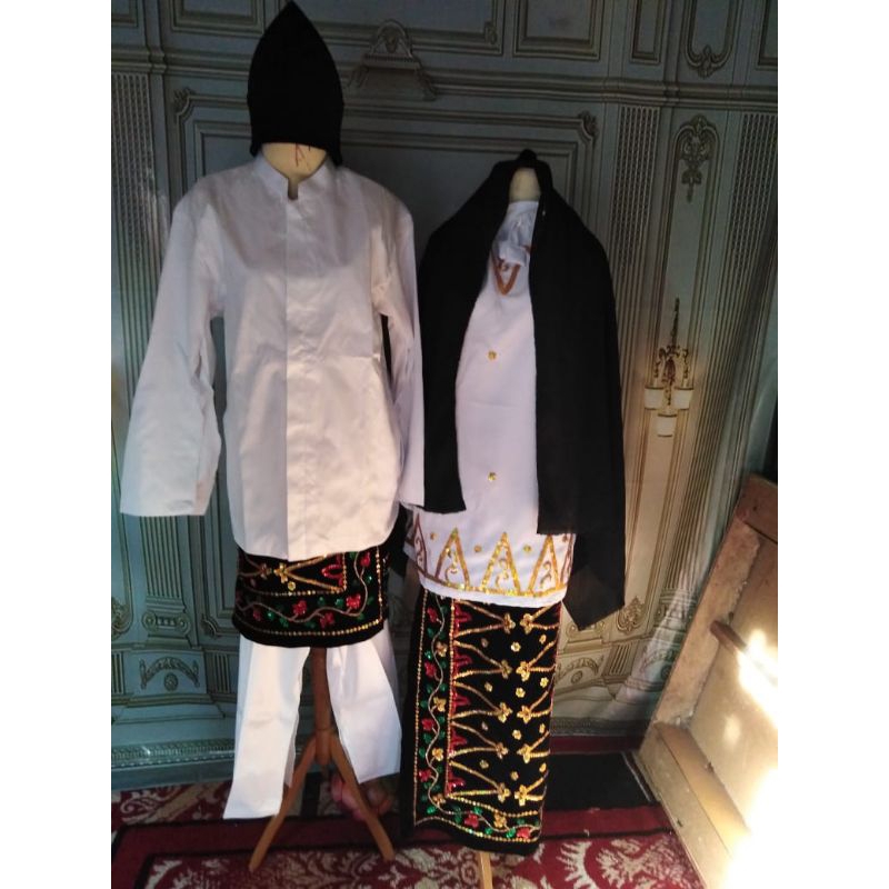 "po" gaun/baju nanang galuh banjar