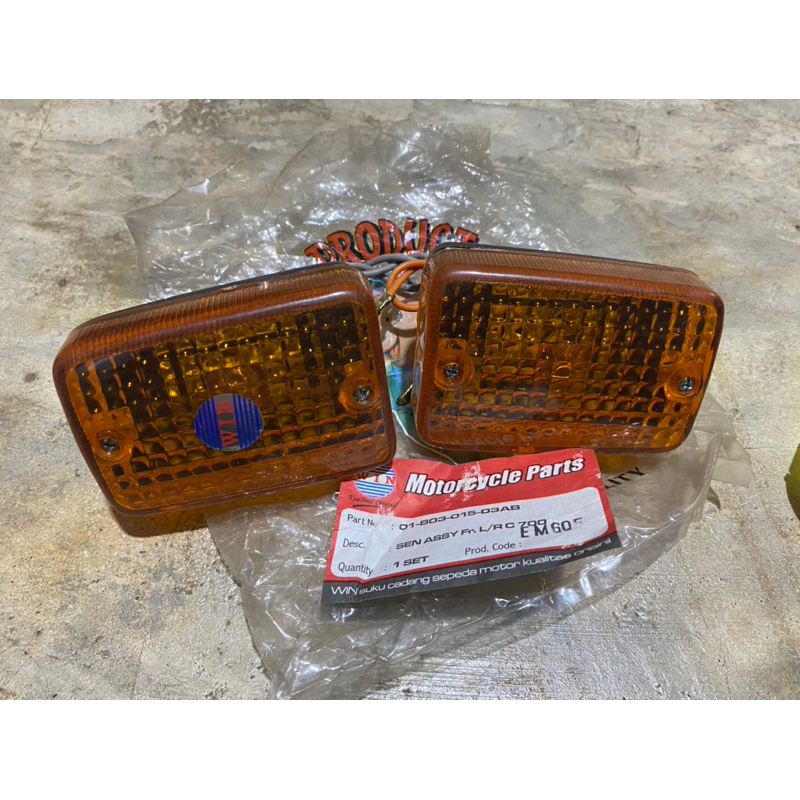 lampu sein sen depan honda c700 c800 supercup