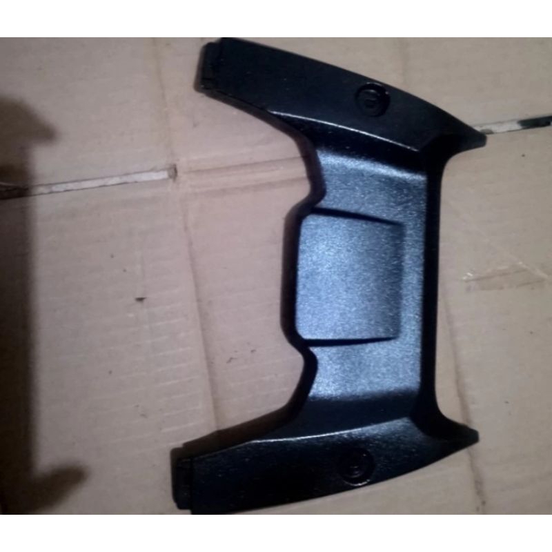 COVER BAWAH STOPLAMP SKYDRIVE