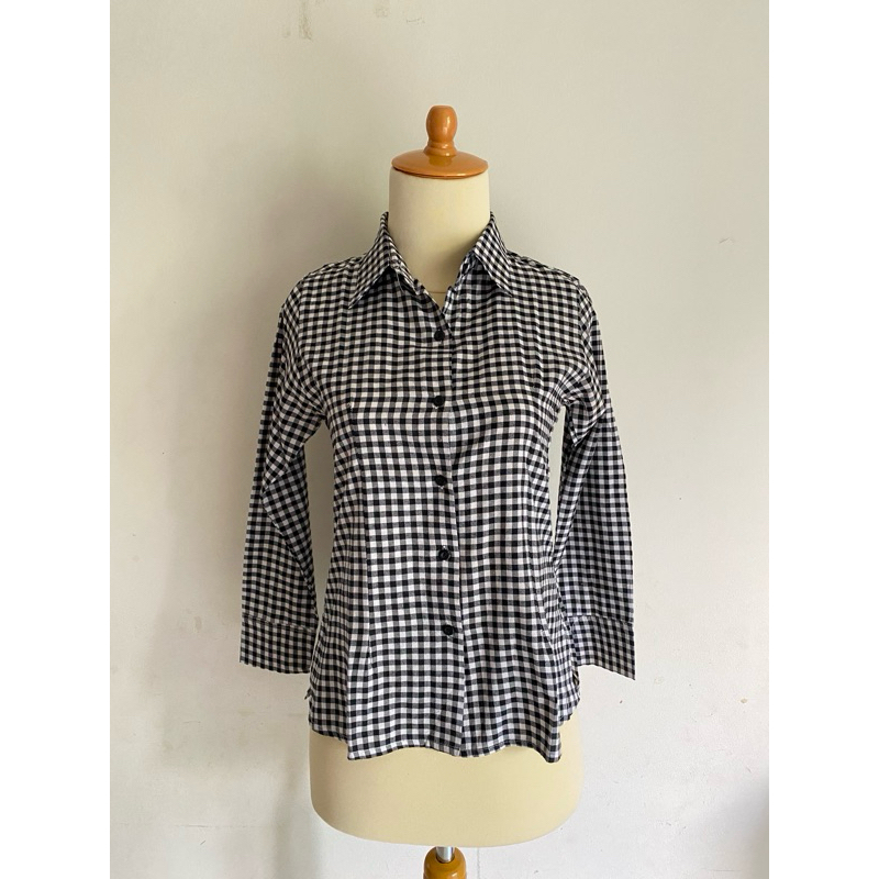 Kemeja cewe slimfit XS preloved murah