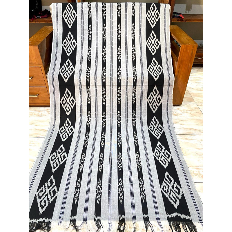 KAIN TENUN IKAT ETNIK KAIN TENUN TROSO JEPARA KALIMANTAN DAYAK NTT FLORES