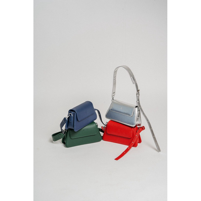 B18 Pixie Bag