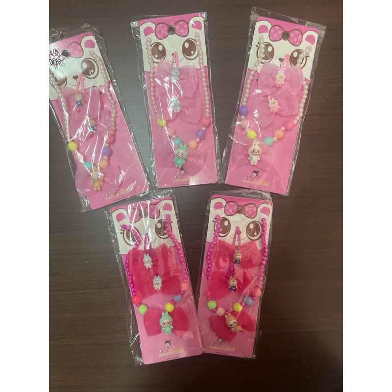 

1 set - Kalung Set + 2pcs Jepit Anak Labubu viral mutiara anak lucu