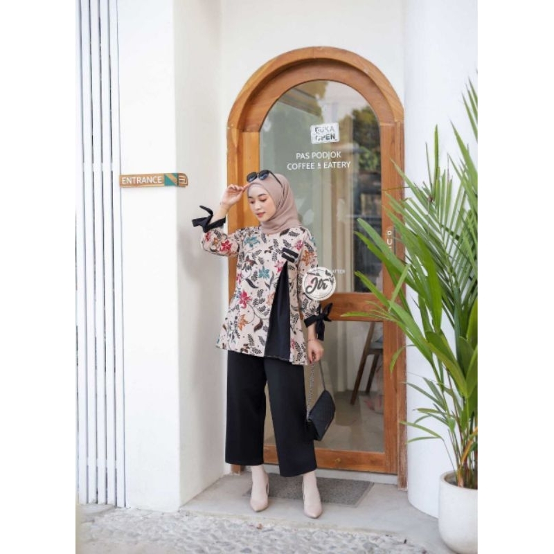 Ayana Blouse Fashion Batik Modern