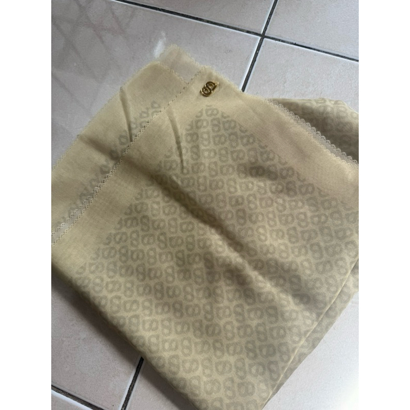 buttonscarves tapis butter prelove