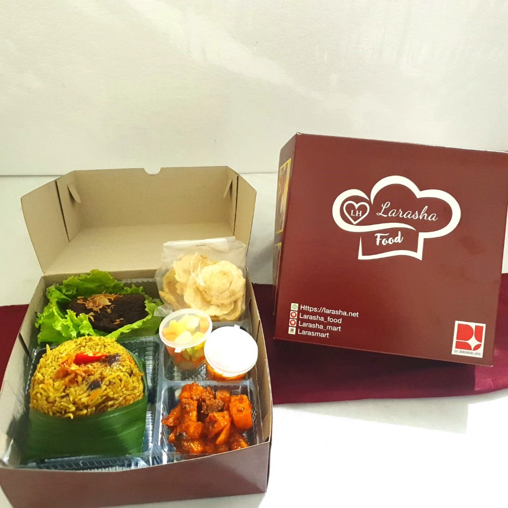 

Nasi Box Kebuli Daging Kambing/Paket Nasi Kebuli Enak/Nasi Kebuli Murah