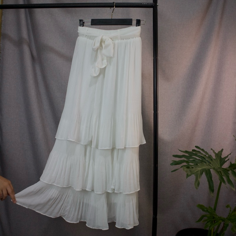 Rok Pleats Putih Triple Umpak Bahan Chifon Ceruti Premium Lembut & Jatuh