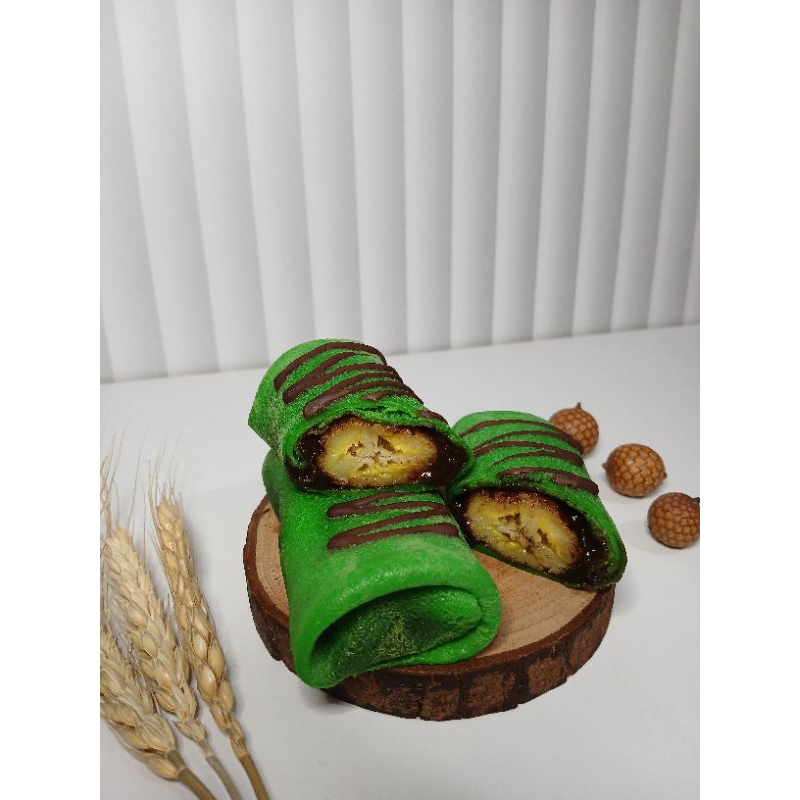 

Dadar gulung pisang coklat