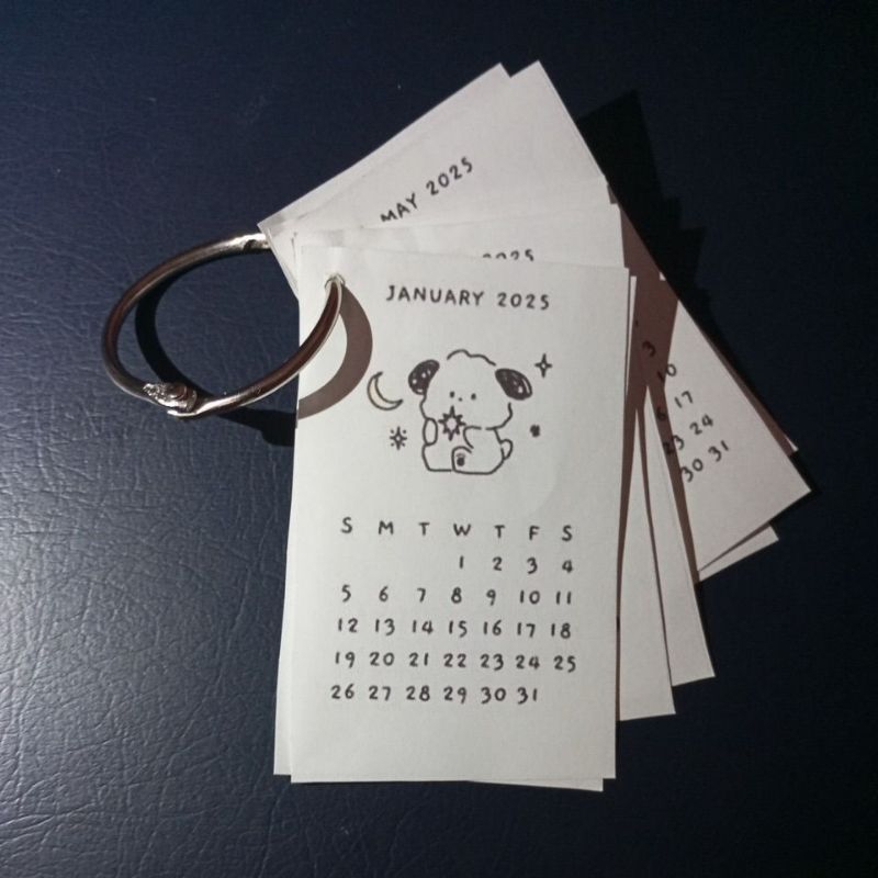 

Kalender 2025 kecil Glossy paper