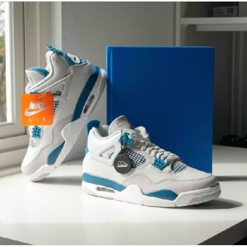 Air Jordan 4 Retro Military Blue 2024