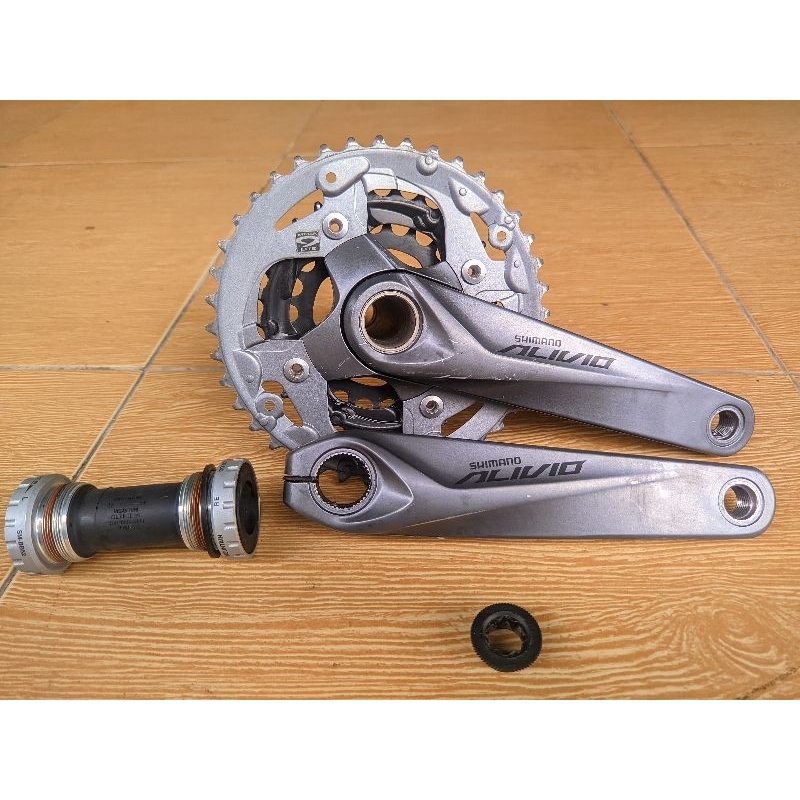 crank alivio HT2 triple speed + BB shimano