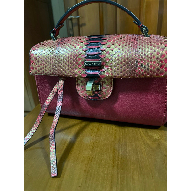 Donini Vigo Red Phyton