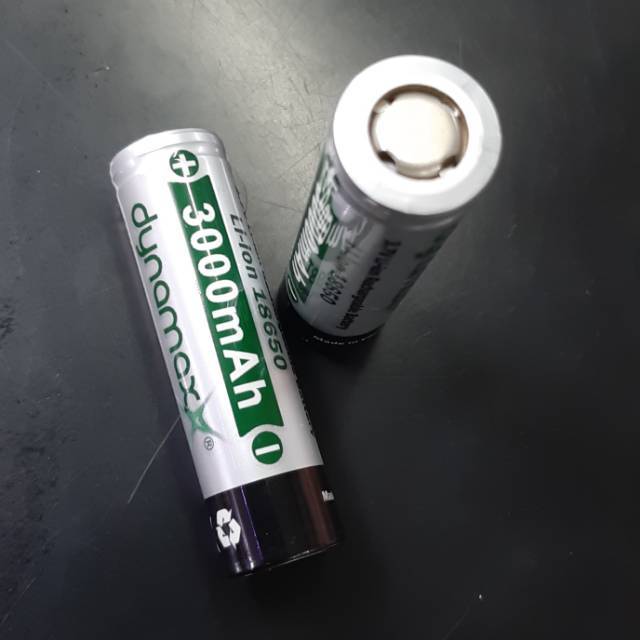 BATTERY CHARGER 18650 BATTERAI DYNAMAX LI-ON 18650 3.7V BATERAI DYNAMAXX