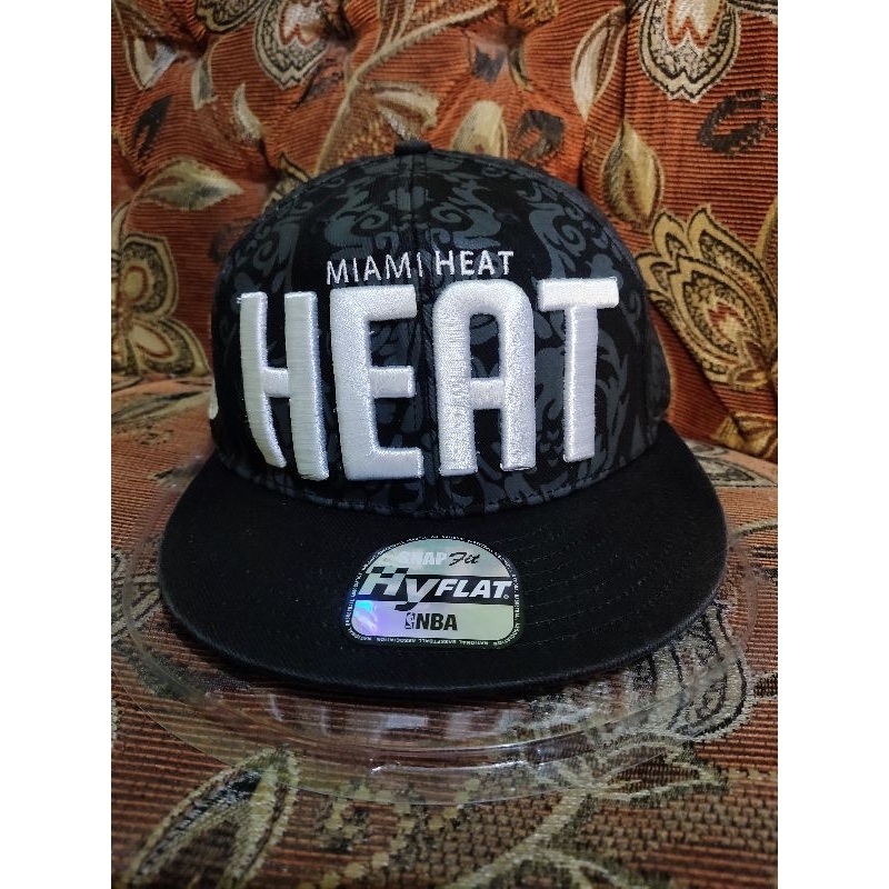 Topi Hyflat NBA Miami Heat